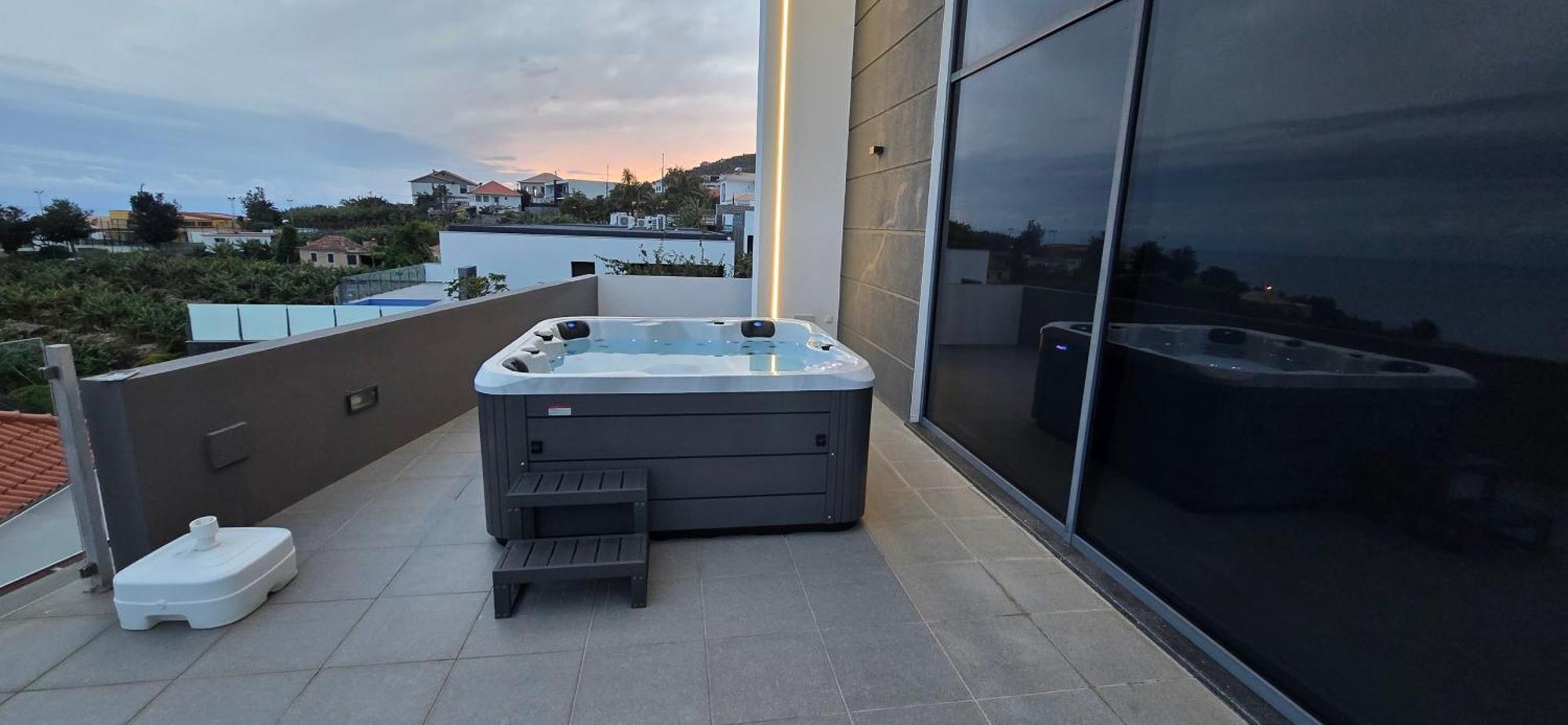 Luxo & Conforto Calheta  Exterior photo